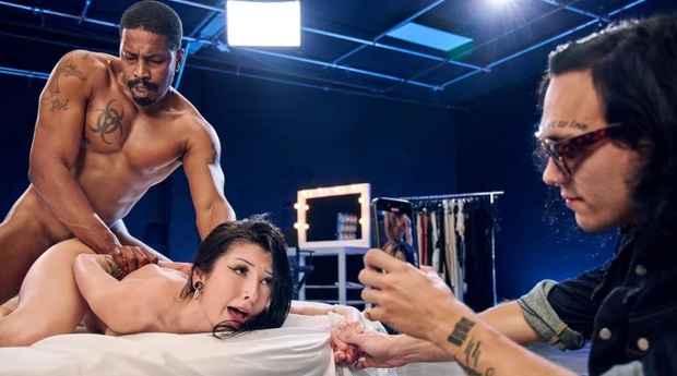 Wifey – Kiki Mink And Cindy Petite – Wife Takes Every Inch While Partner Watches