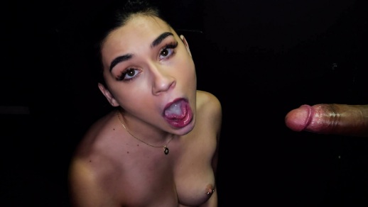 GloryHoleSecrets – Delilah Dagger – First Glory Hole