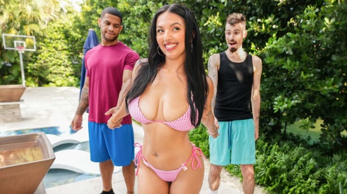 BigTitsRoundAsses — Ravyn Moore — We Gonna Fuck in a Threesome D’oh